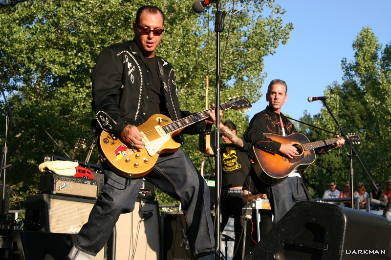 mike-ness-hootenanny